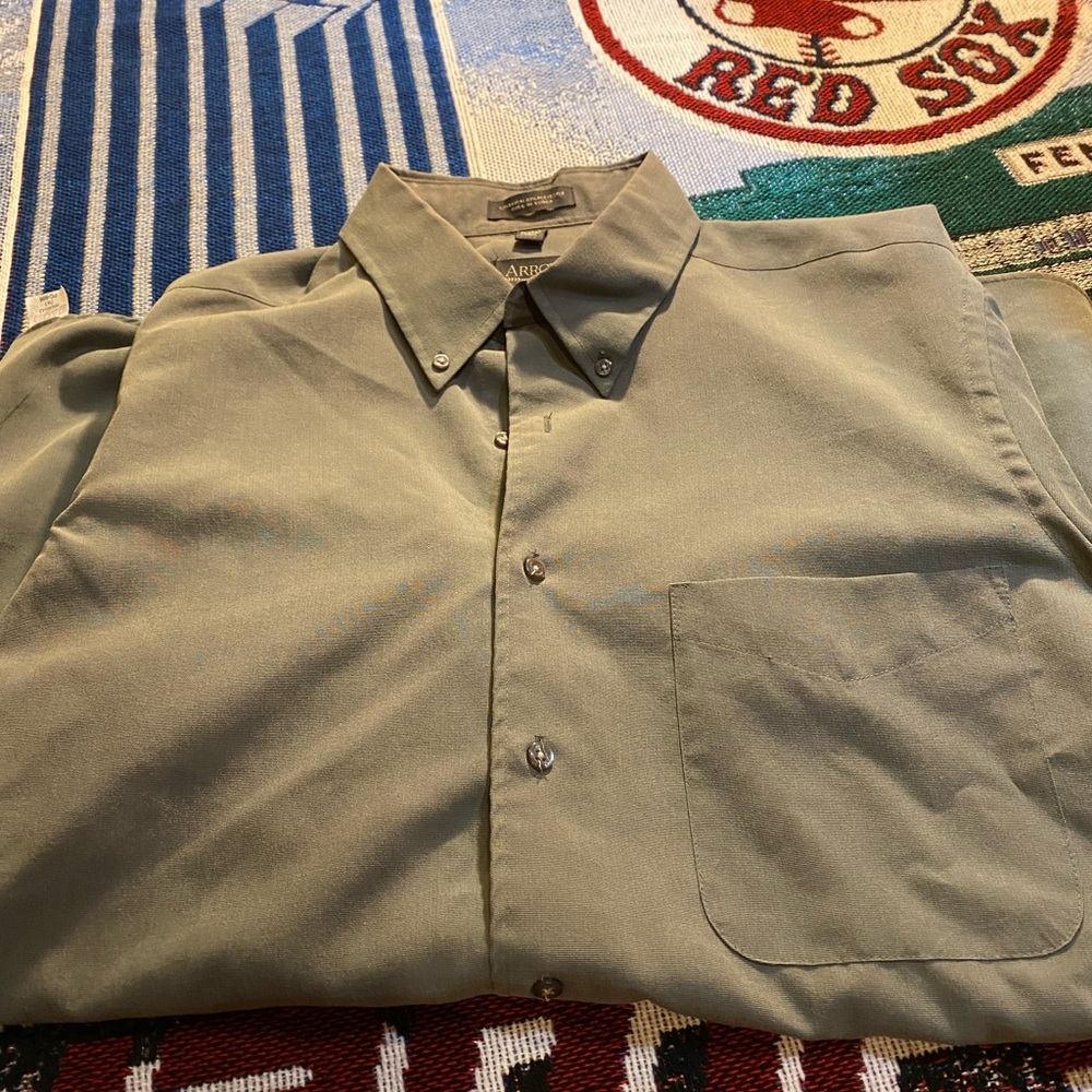 Arrow button shirt